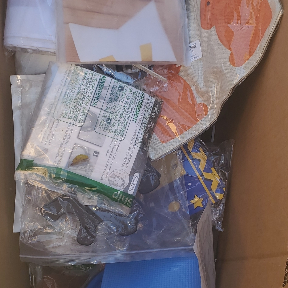 Mystery boxes!!! 250 dollar retail value!!
